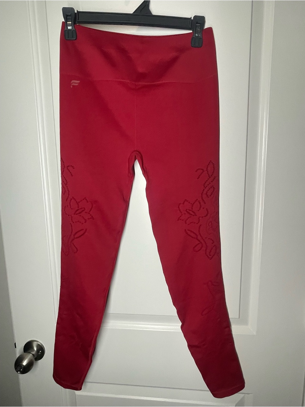 Fabletics High-Waisted Lace Seamless Leggings Deep Red NWT Size M - Picture 4 of 13